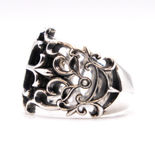Load image into Gallery viewer, Filigree Cross Ring

